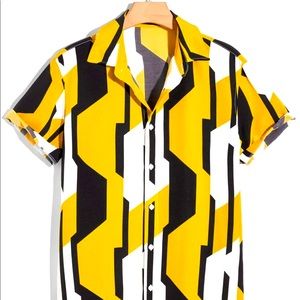NWT!!! Mens stylish short sleeve button front shirt; sz 2X (44)